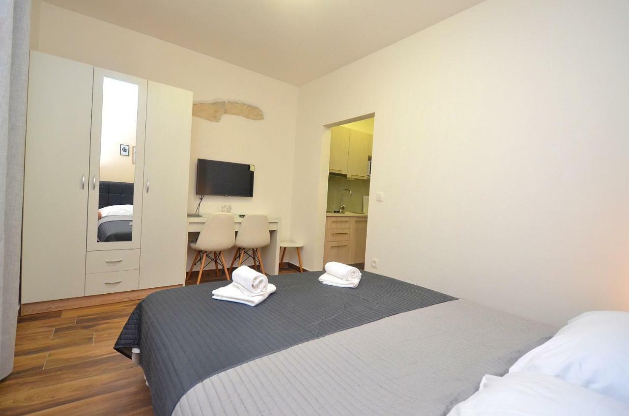 Stella Apartments Novigrad Istria Kültér fotó